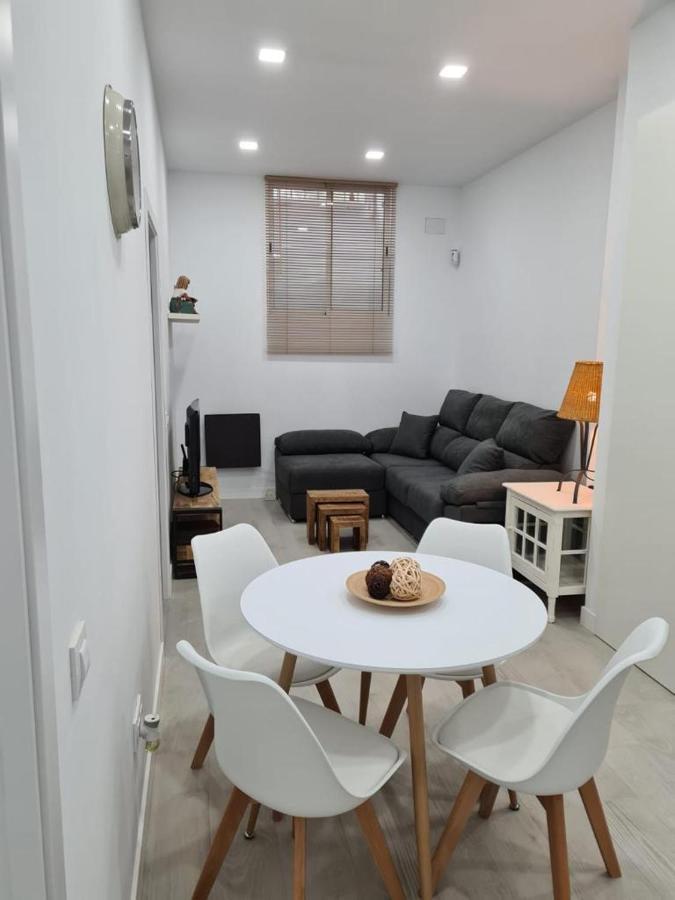 Apartamento Pet-Friendly En Atocha By Bebalmy Apartment มาดริด ภายนอก รูปภาพ